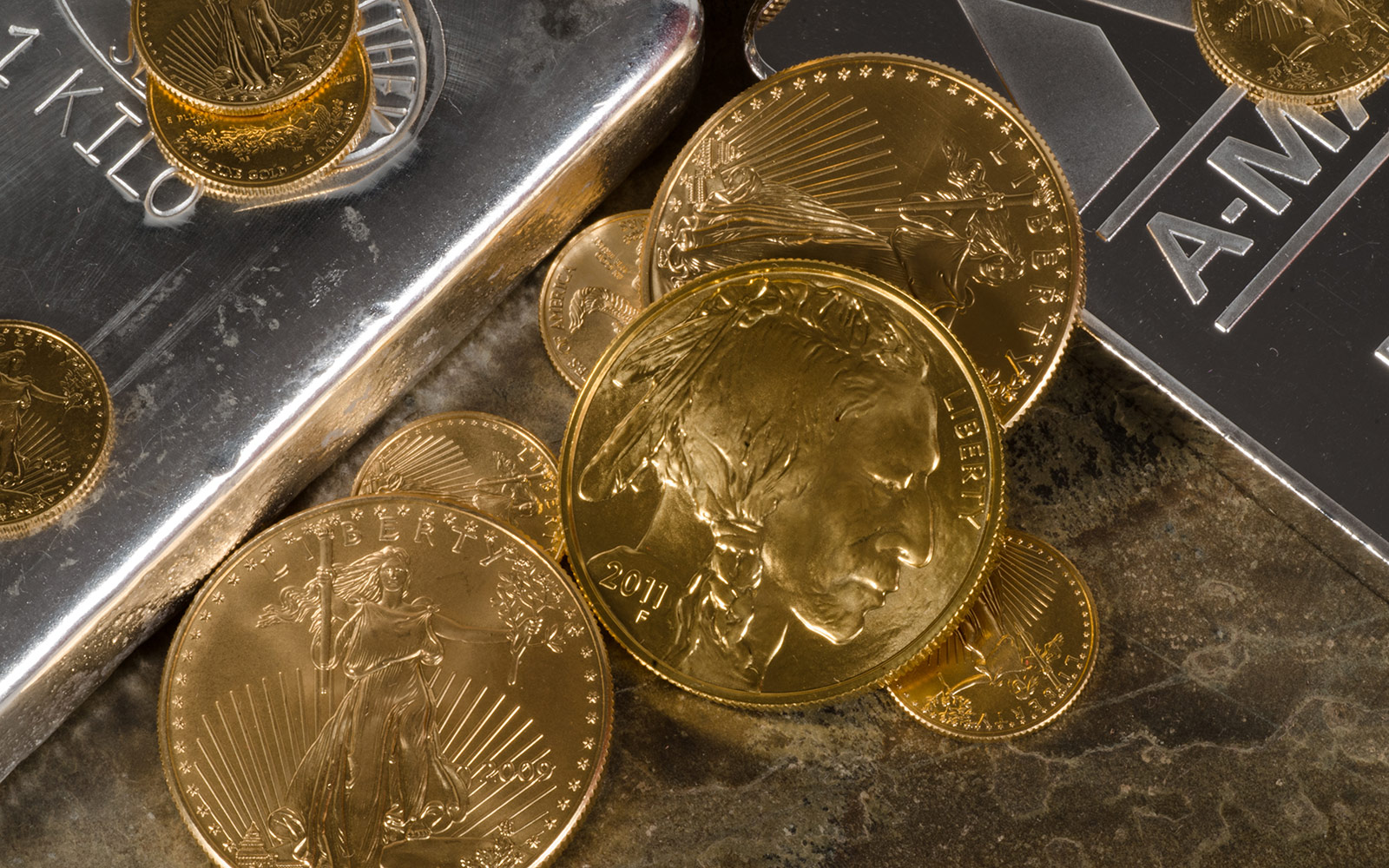 What’s the Difference Between Gold IRA vs. Fractional Metals IRA?