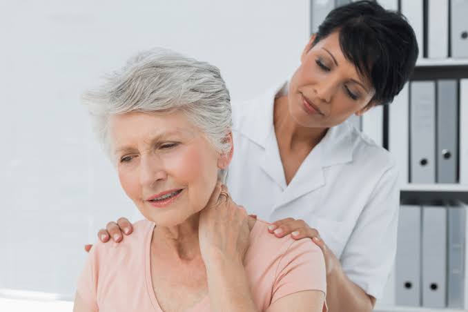 Symptoms and Treatment Options for Neck Pain
